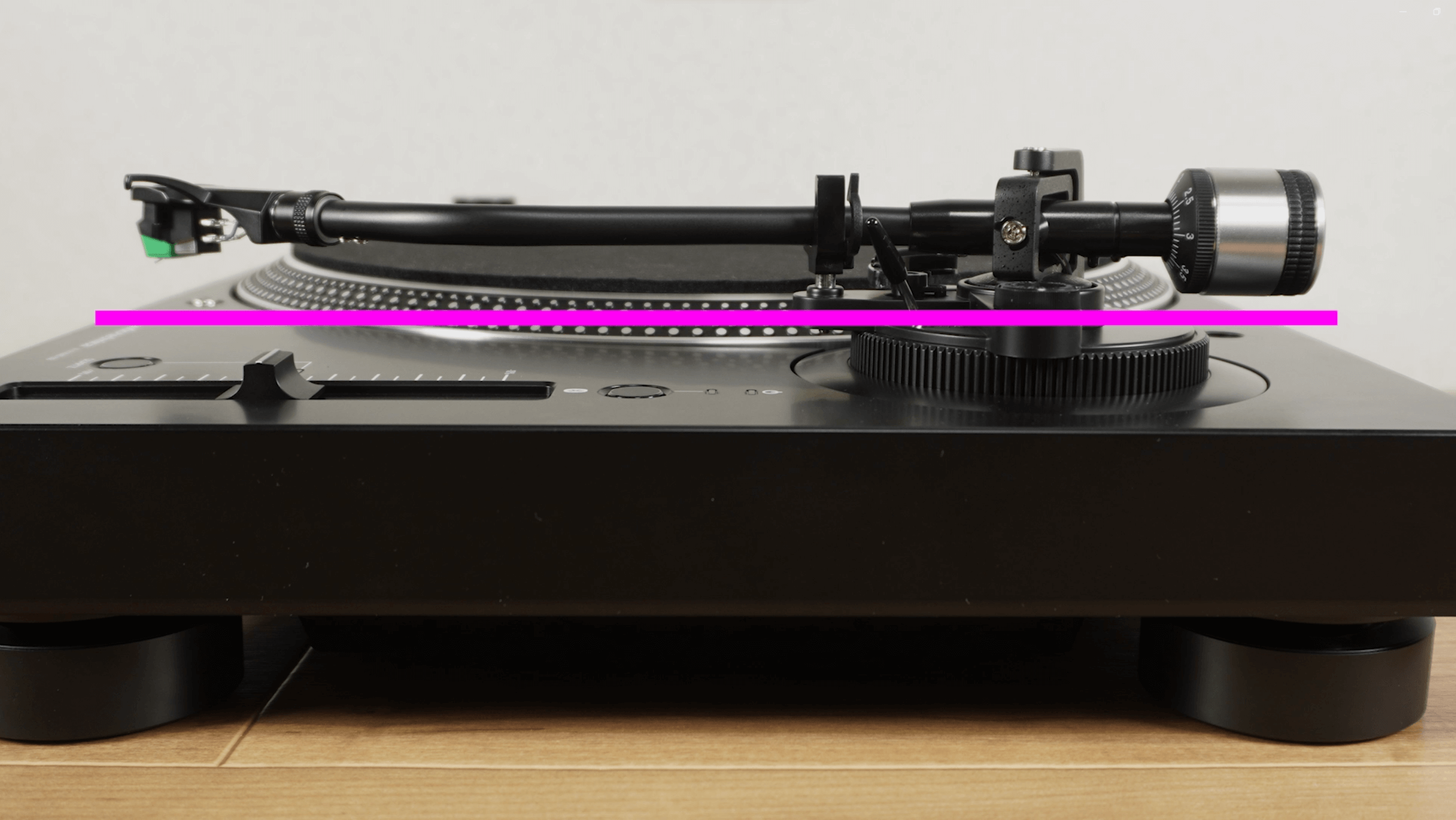 トーンアームを水平にする